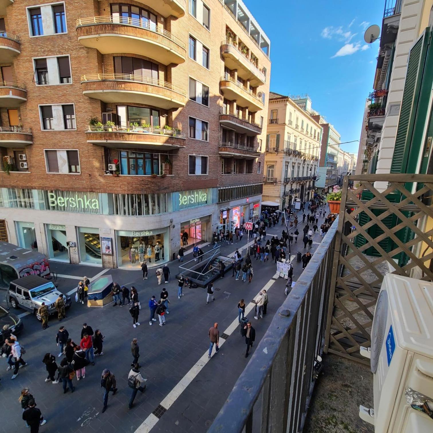 Napoli Centro Suite E Spa Exteriér fotografie